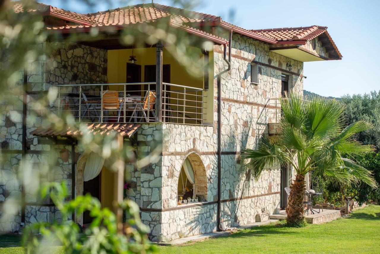 Niriides Hotel Porto Koufo Exterior photo